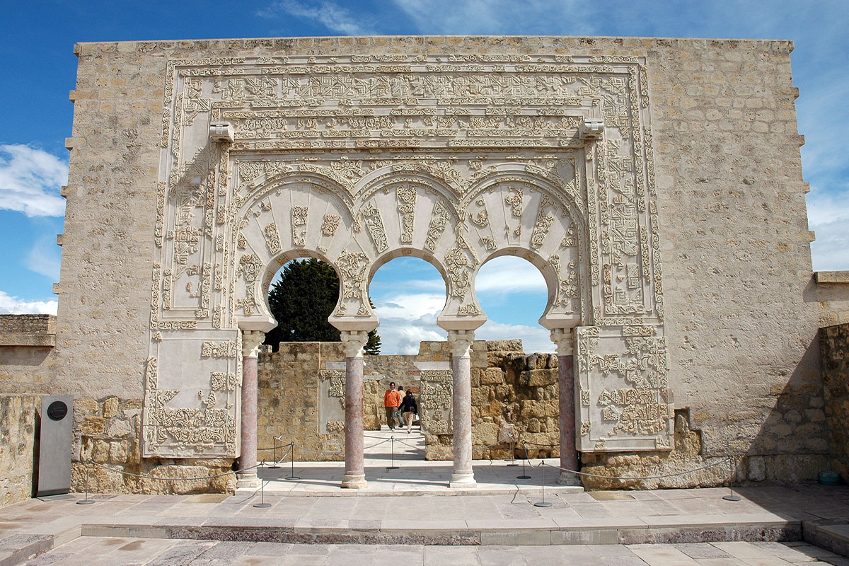 Jardines De Medina Azahara Patio De Los Naranjos Y Alc Zar De Los